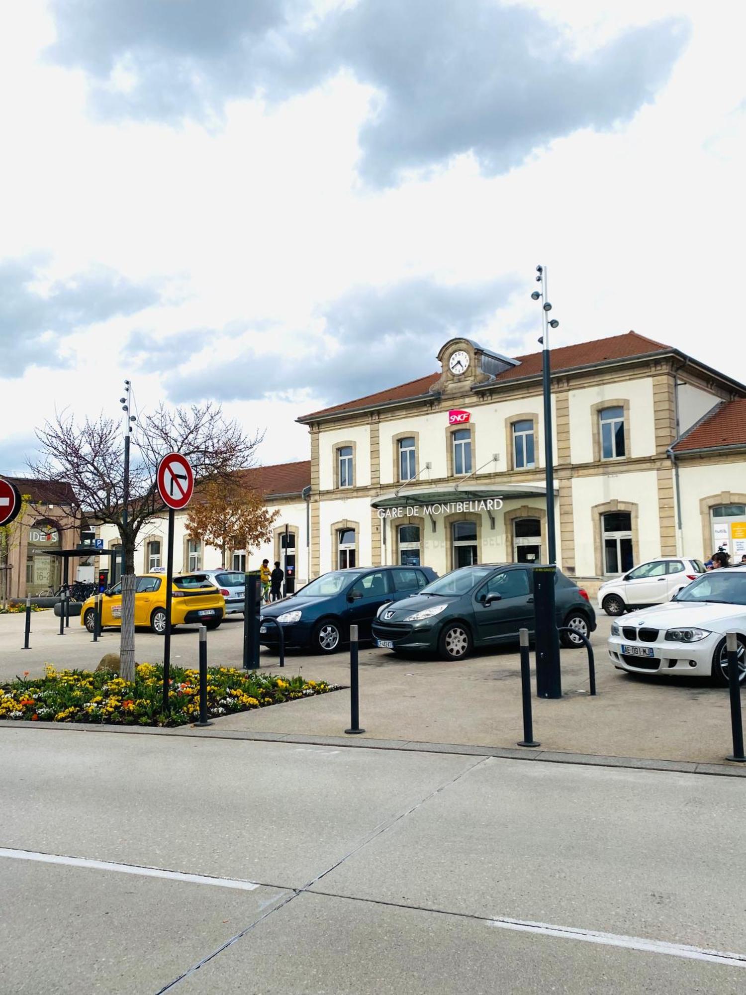 Studio De 30M² Hypercentre Tres Calme Montbéliard المظهر الخارجي الصورة
